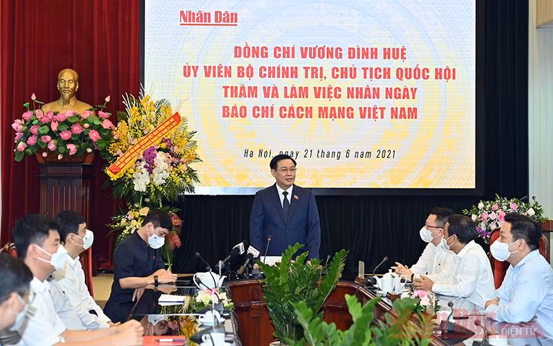 Báo Nhân Dân là một trong những tờ báo chủ lực có đóng góp rất nhiều vào tổ chức, hoạt động của Quốc hội -0
