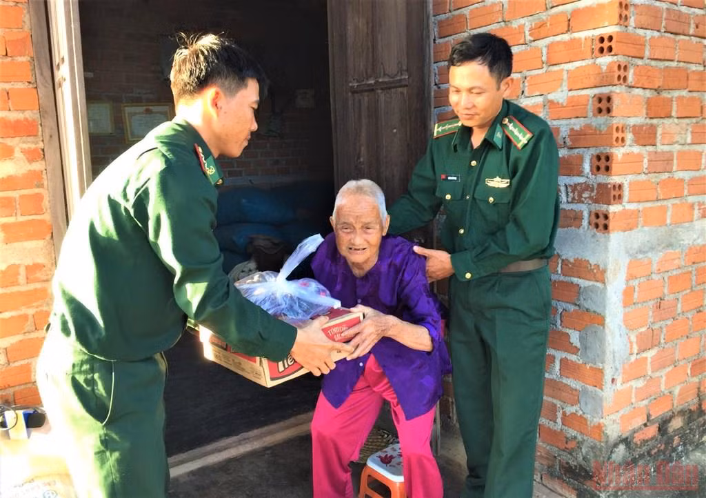 Dấu ấn người lính biên phòng trên vùng biên giới Đắk Lắk -0
