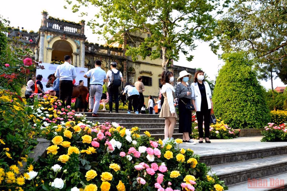 Khai trương Chợ đêm và ẩm thực Bắc Hà -0