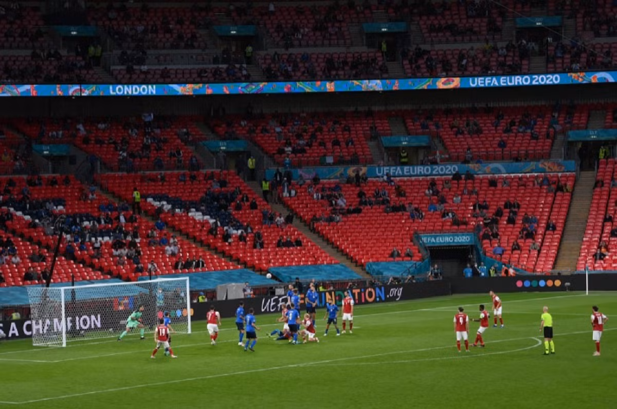 Thắng nghẹt thở hiệp phụ, Italia giành vé vào tứ kết Euro 2020 -0