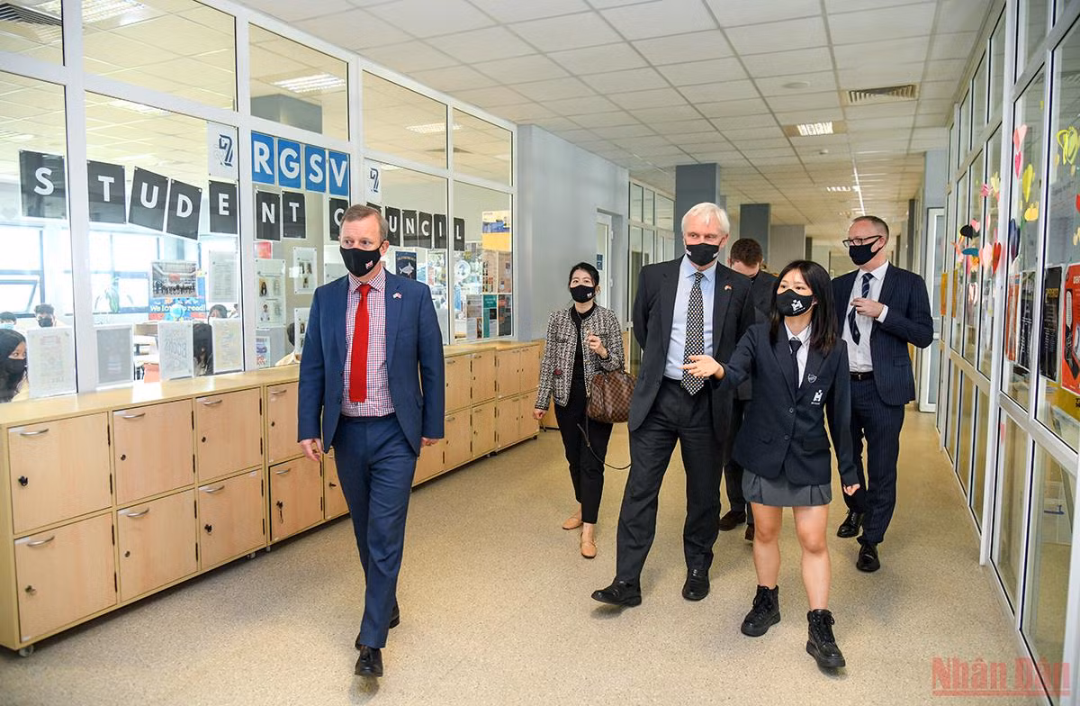 Khánh thành trường tiểu học, trung học cơ sở, trung học phổ thông Reigate Grammar Việt Nam -0