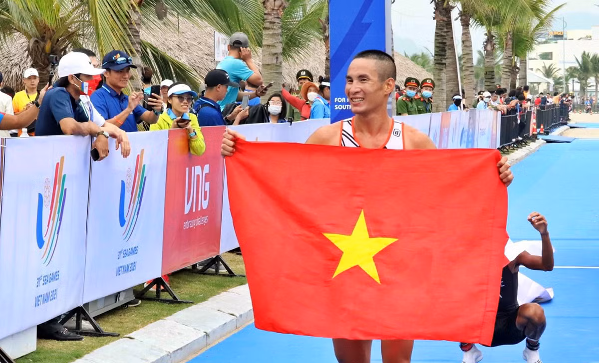 SEA Games 31 ngày 15/5: Phạm Tiến Sản giành Huy chương Vàng lịch sử cho Duathlon -0