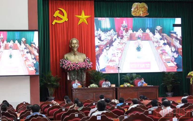 Vĩnh Long dồn sức hơn nữa trong công tác phòng, chống dịch -0