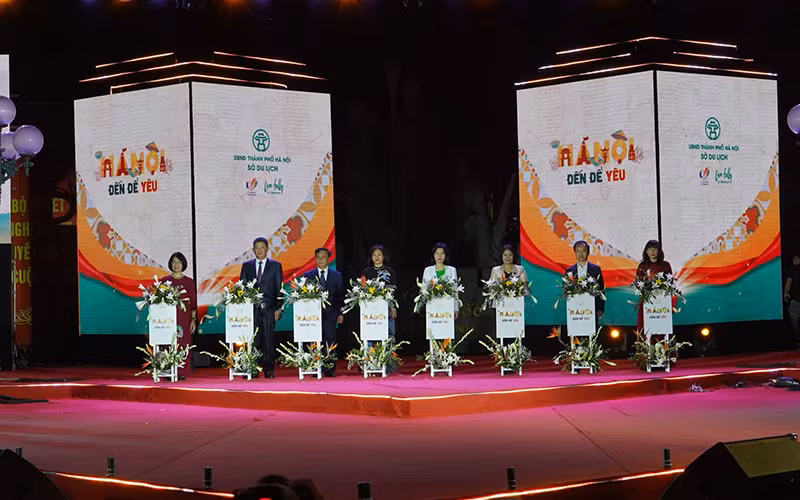 Khai mạc Lễ hội quà tặng du lịch Hà Nội 2022 -0
