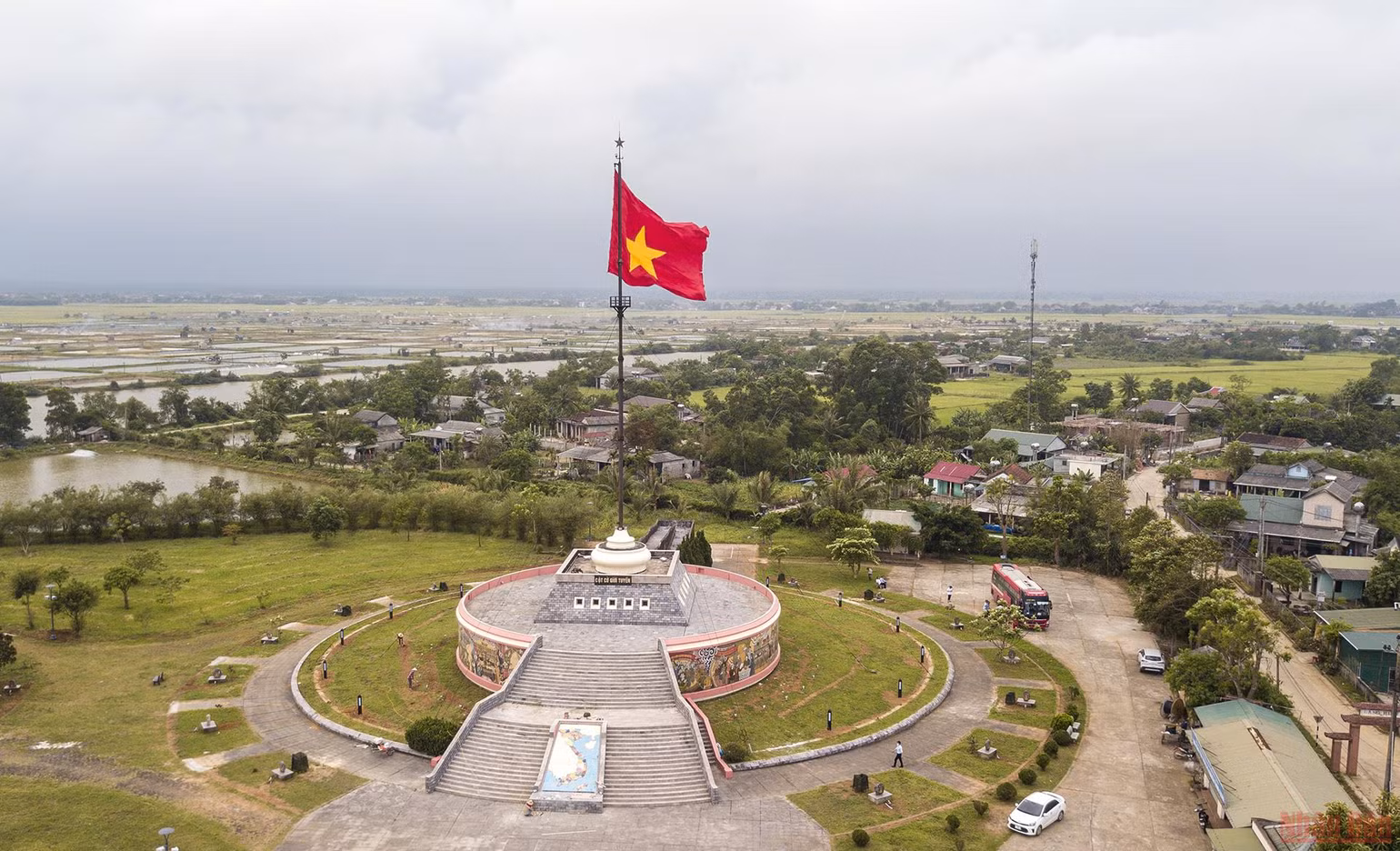 Cầu Hiền Lương – Biểu tượng khát vọng thống nhất non sông -0