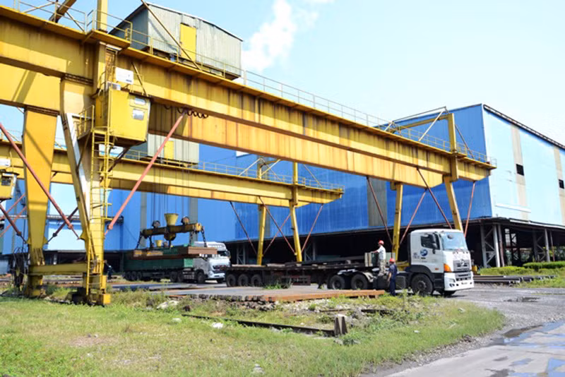 Tháo gỡ khó khăn cho nhà máy sản xuất phôi thép từ mỏ sắt Quý Xa -0