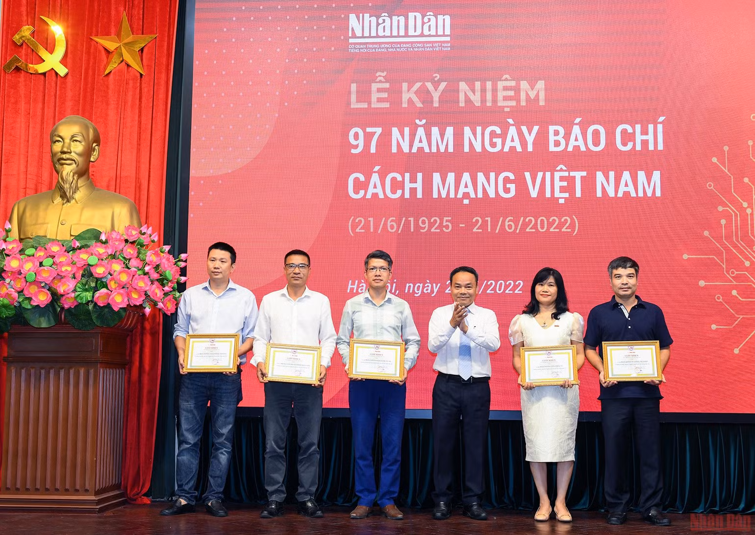 Hình ảnh Lễ Kỷ niệm 97 năm Ngày Báo chí Cách mạng Việt Nam -0