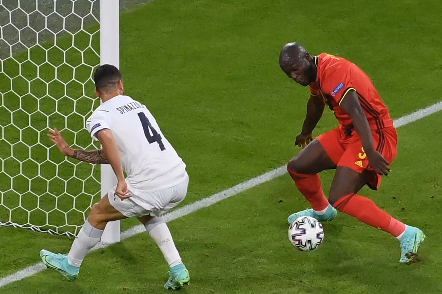 Cận cảnh Italia loại Bỉ đoạt vé vào bán kết Euro 2020 -0