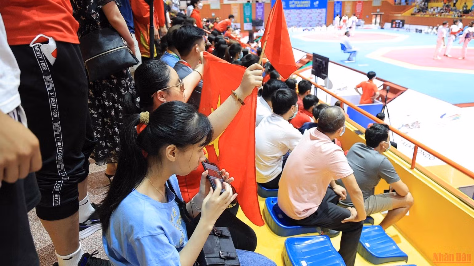 Cổ động viên đặc biệt: Đến sân, “xem” SEA Games bằng… đôi tai -0