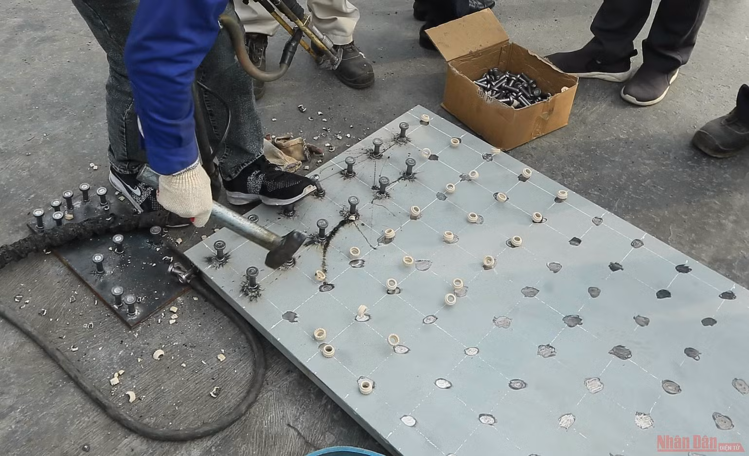 Dự kiến hoàn thành sửa cầu Thăng Long vào 31-12 -0