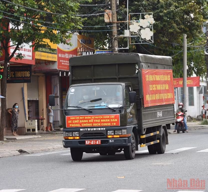 Ngày “bình thường mới” đầu tiên ở Đồng Nai -0