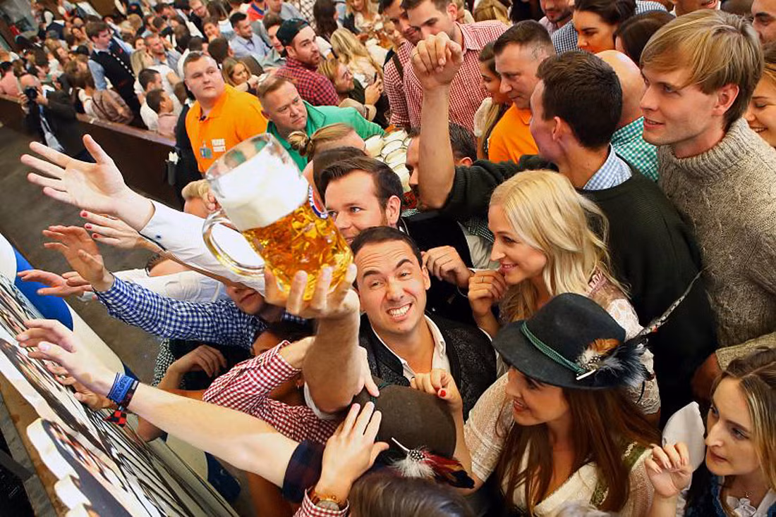 Lễ hội bia Oktoberfest và những con số ấn tượng -0