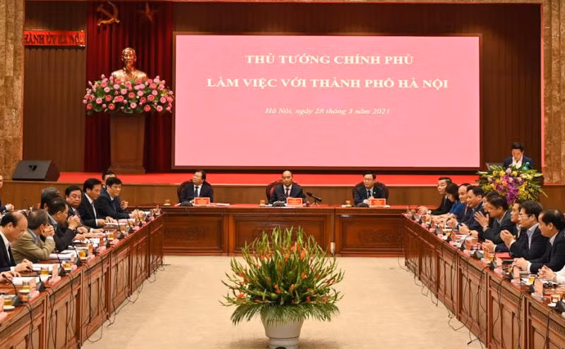 Thủ tướng Nguyễn Xuân Phúc &nbsp;làm việc với lãnh đạo chủ chốt TP Hà Nội -0