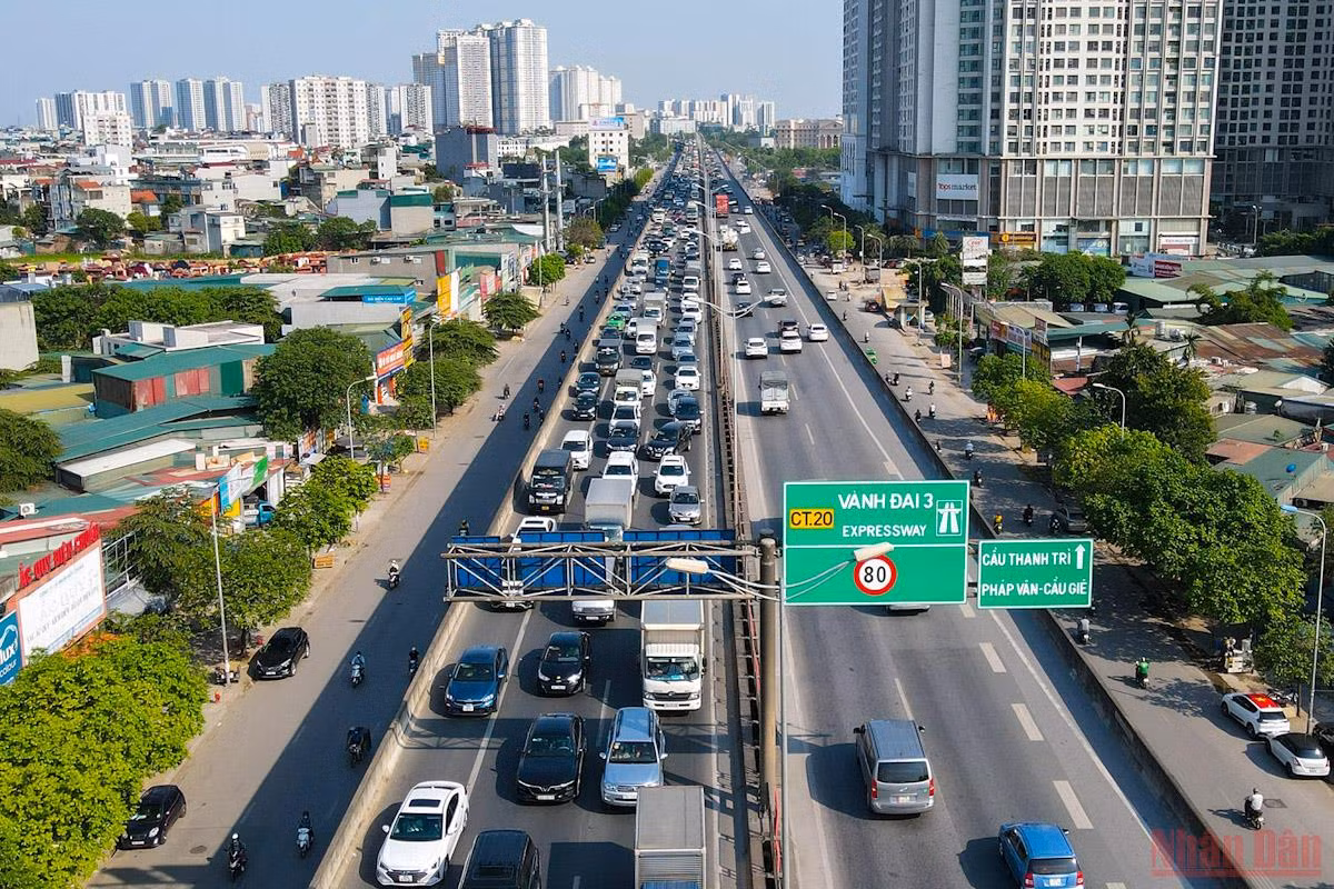 Người dân trở lại Thủ đô sau kỳ nghỉ lễ -0