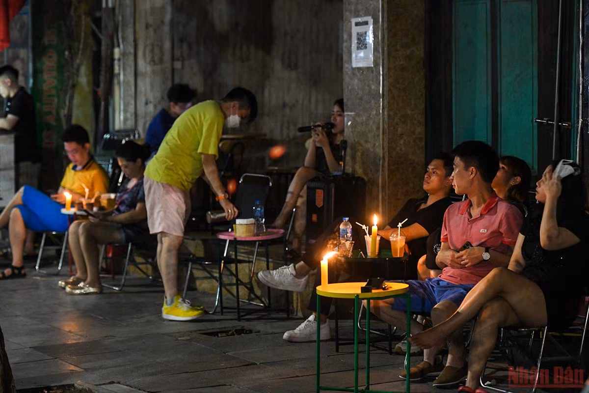 Giờ Trái Đất năm 2022: Tắt đèn - cùng hành động, 'bật sáng' tương lai -0