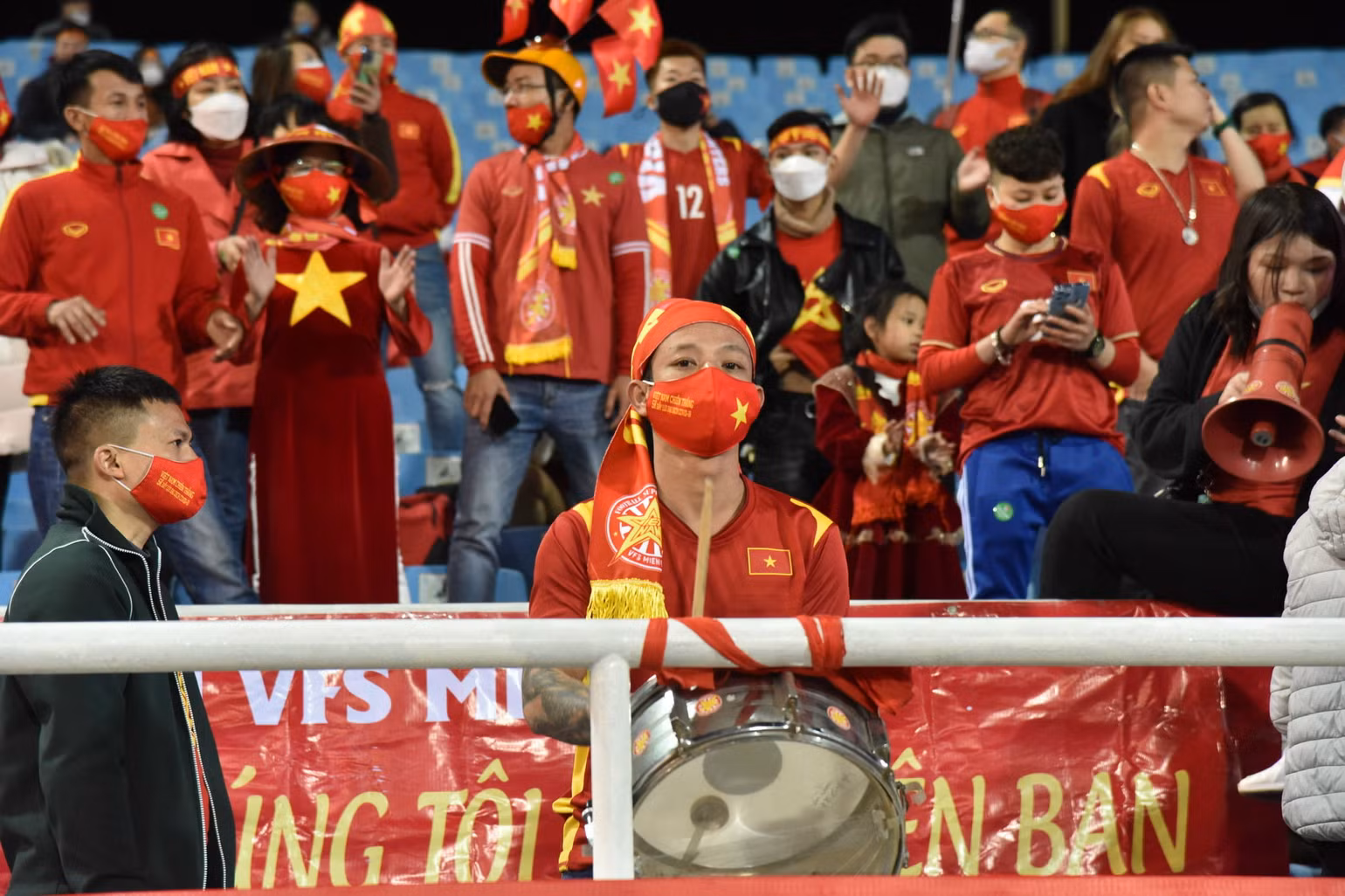(Hiệp 1) Việt Nam 1-0 Trung Quốc: Tấn Tài mở tỷ số -0