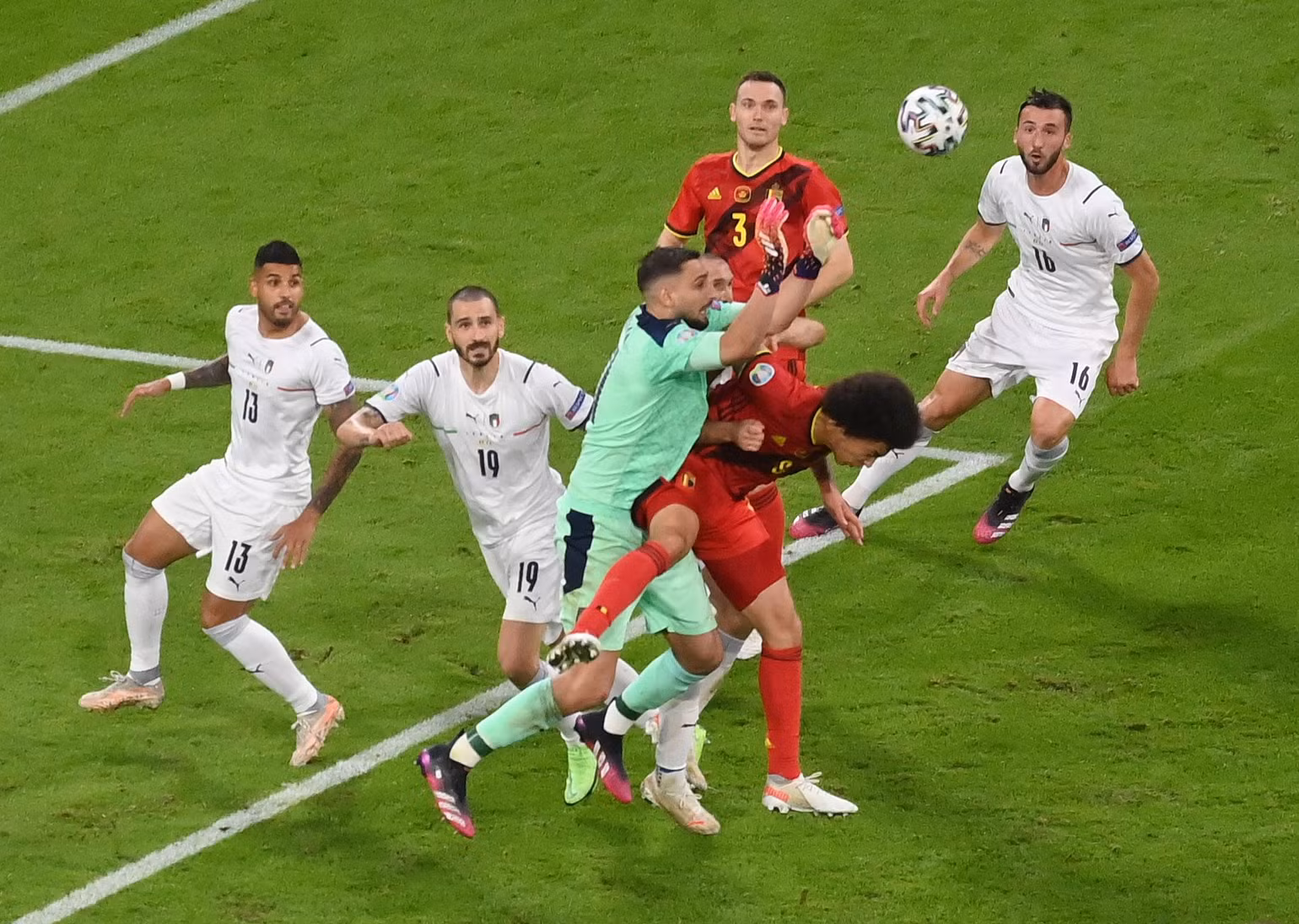 Cận cảnh Italia loại Bỉ đoạt vé vào bán kết Euro 2020 -0