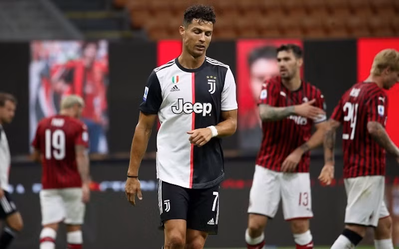 Nhận định vòng 32 Serie A: Thách thức lớn cho nhà đương kim vô địch -0