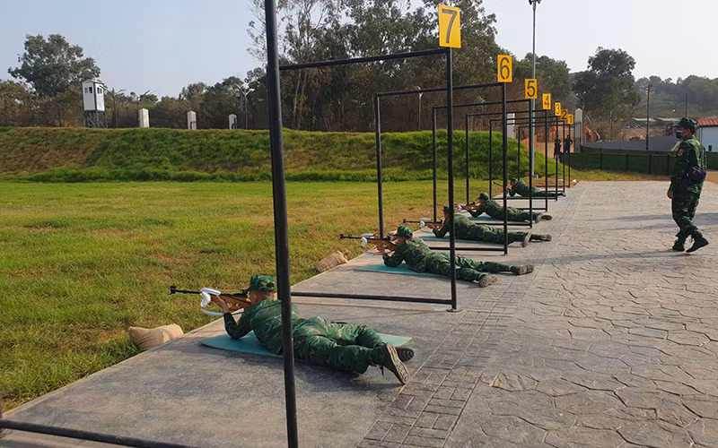 Các đội tuyển Việt Nam bắt đầu luyện tập tại thao trường -0