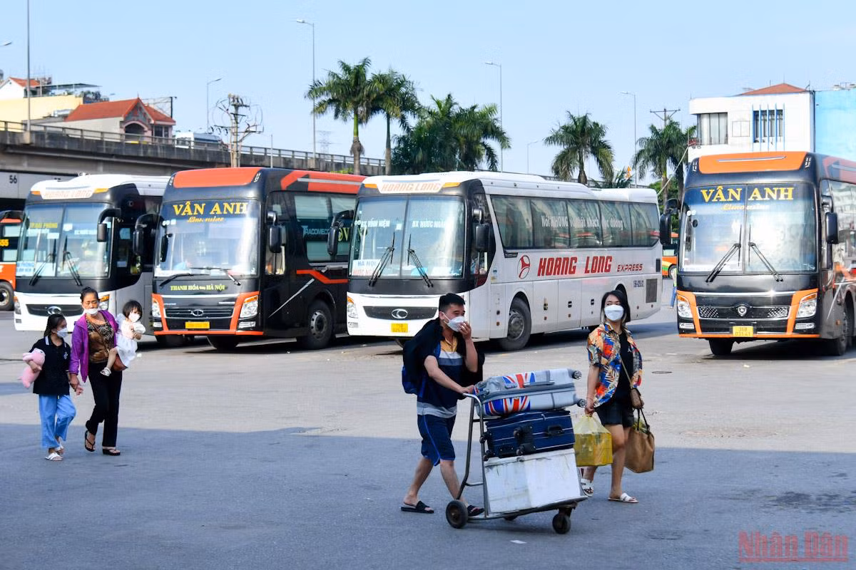 Người dân trở lại Thủ đô sau kỳ nghỉ lễ -7