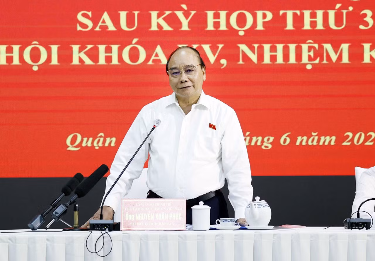 Hình ảnh Chủ tịch nước tiếp xúc cử tri quận 1, Thành phố Hồ Chí Minh -0