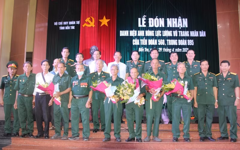 Tiểu đoàn 560 đón nhận danh hiệu Anh hùng lực lượng vũ trang nhân dân -0