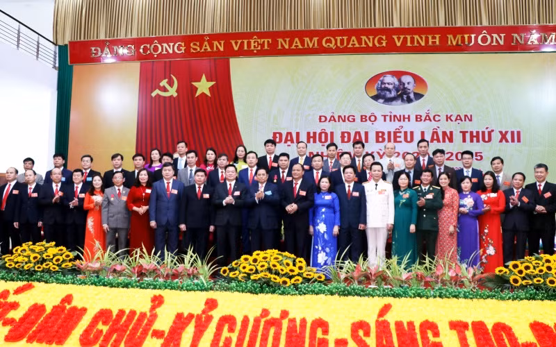 Bế mạc Đại hội đại biểu Đảng bộ tỉnh Bắc Kạn lần thứ 12 -0