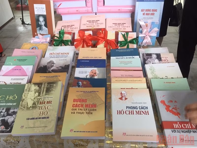 Lan tỏa di sản tư tưởng, đạo đức, phong cách Hồ Chí Minh với nhân dân trong nước và quốc tế -0