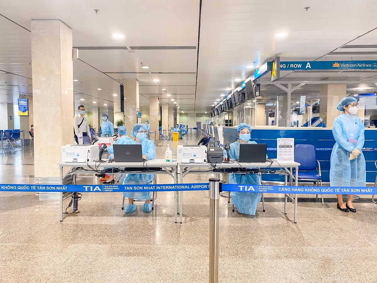 Triển khai xét nghiệm Covid-19 tại sân bay Tân Sơn Nhất -0