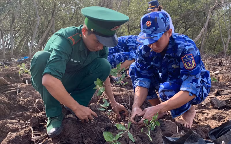 Nhiều hoạt động “Nghĩa tình biên giới, biển đảo” năm 2021 -0