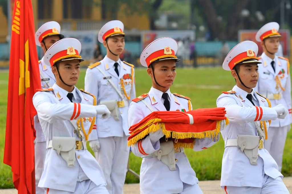 Thiêng liêng nghi lễ thượng cờ tại Quảng trường Ba Đình -0