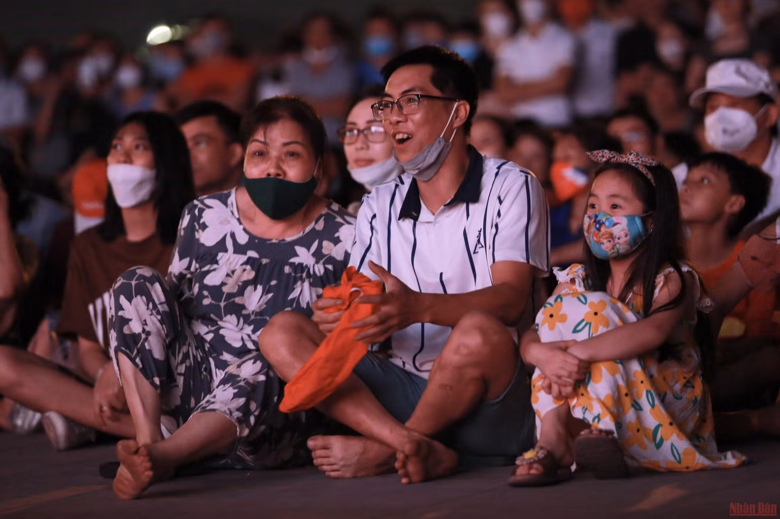 Tất cả vỡ òa khi có một tình huống hay.
