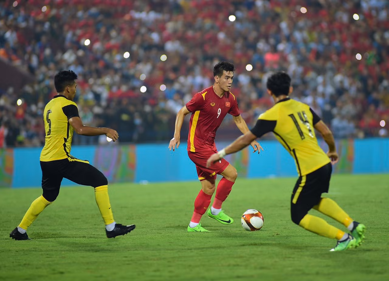 Những pha bóng hấp dẫn trong chiến thắng bán kết đầy cảm xúc của U23 Việt Nam -0
