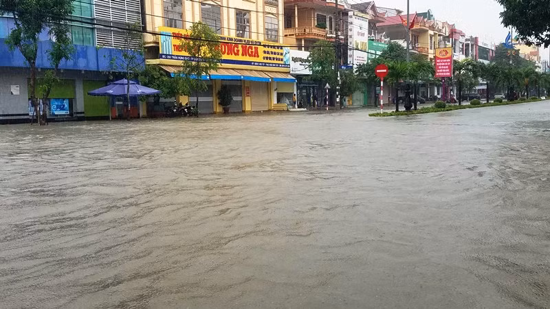 Sạt lở núi san phẳng một trạm bảo vệ rừng Trường Sơn tại Quảng Bình -0