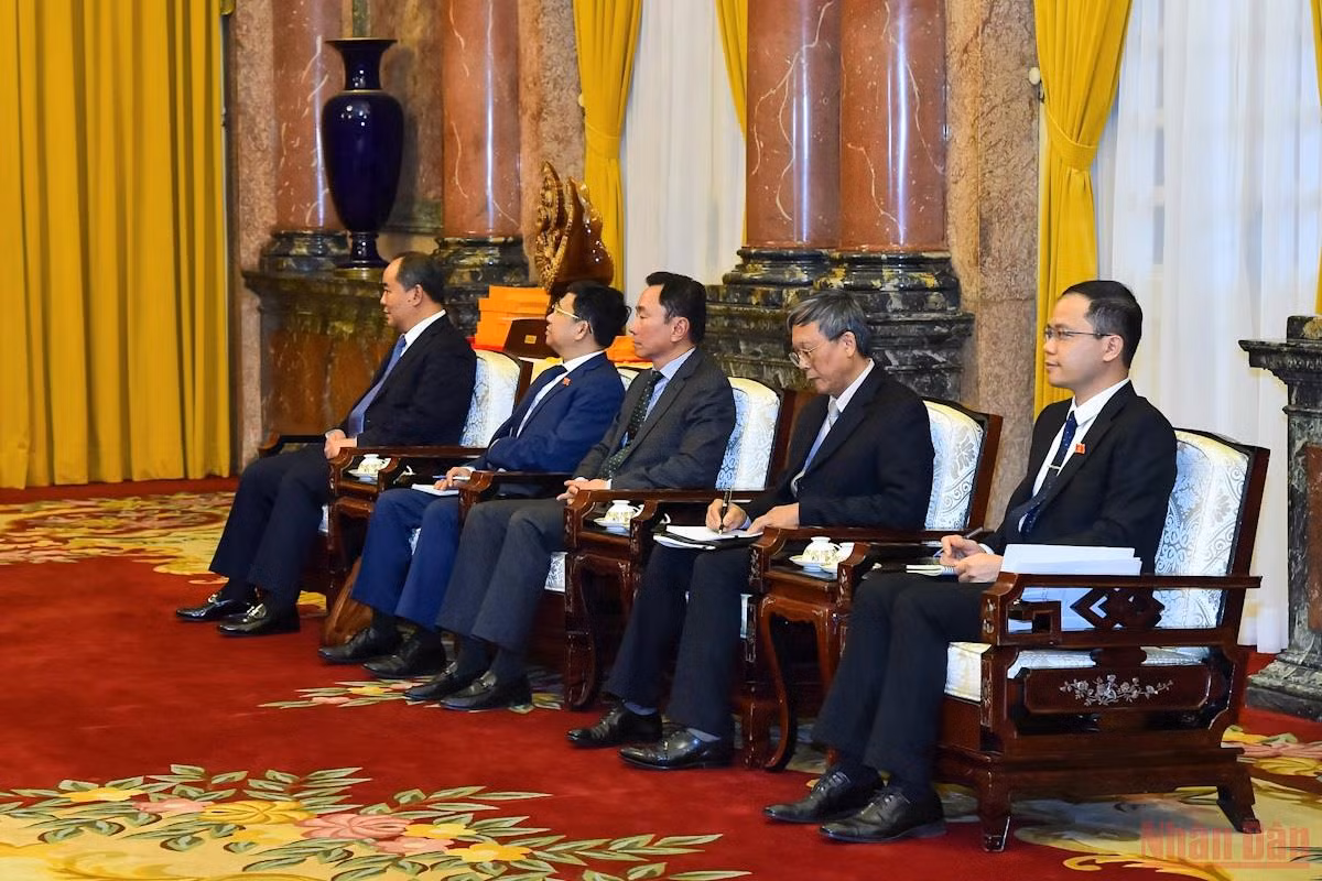 Chủ tịch nước Nguyễn Xuân Phúc tiếp Chủ tịch Hạ viện Cộng hòa Ấn Độ&nbsp; -0