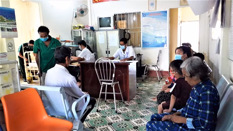 Vì sức khỏe nhân dân nơi biên giới biển -0