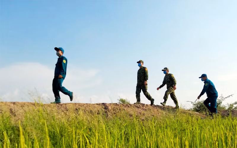 Chống buôn lậu và xuất, nhập cảnh trái phép -0
