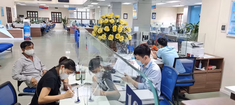 Ngân hàng tại Vĩnh Phúc triển khai các gói hỗ trợ doanh nghiệp, người dân gặp khó khăn do dịch Covid-19 -0