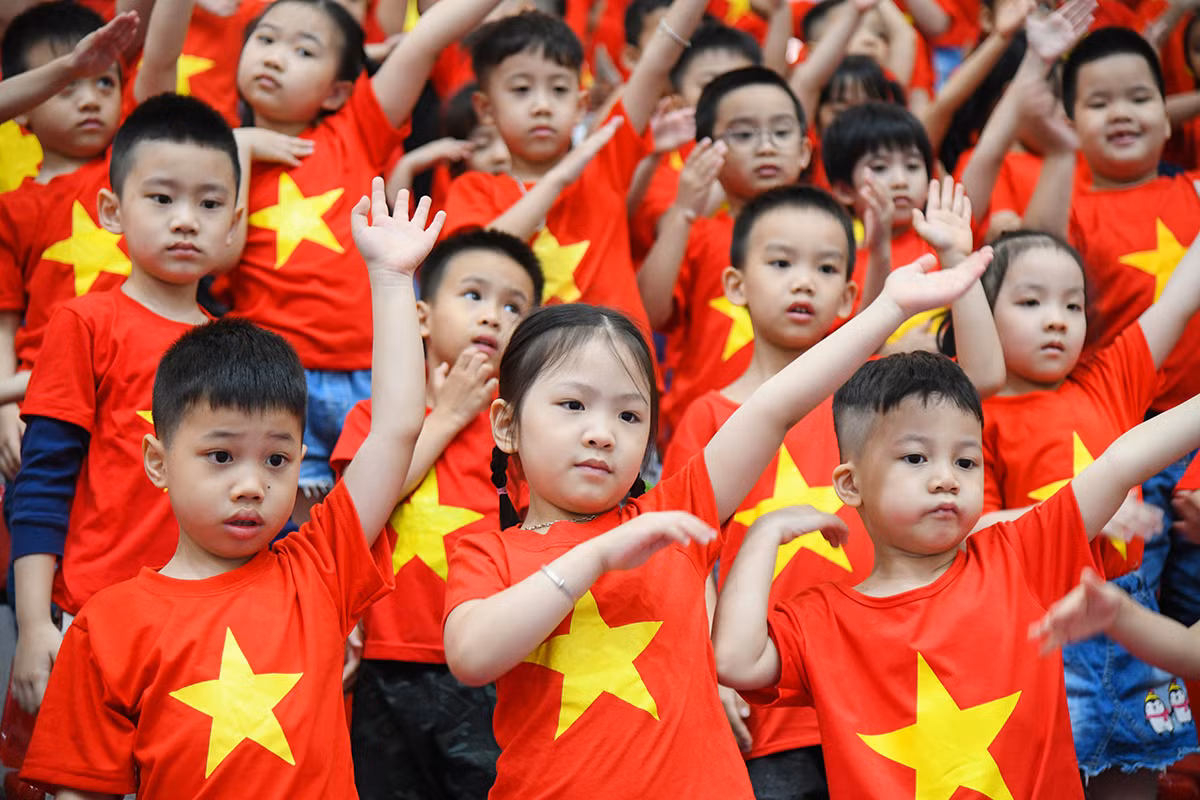 Ảnh đẹp SEA Games 31: Rừng cờ đỏ sao vàng - Niềm tự hào dân tộc tại SEA Games 31 -0