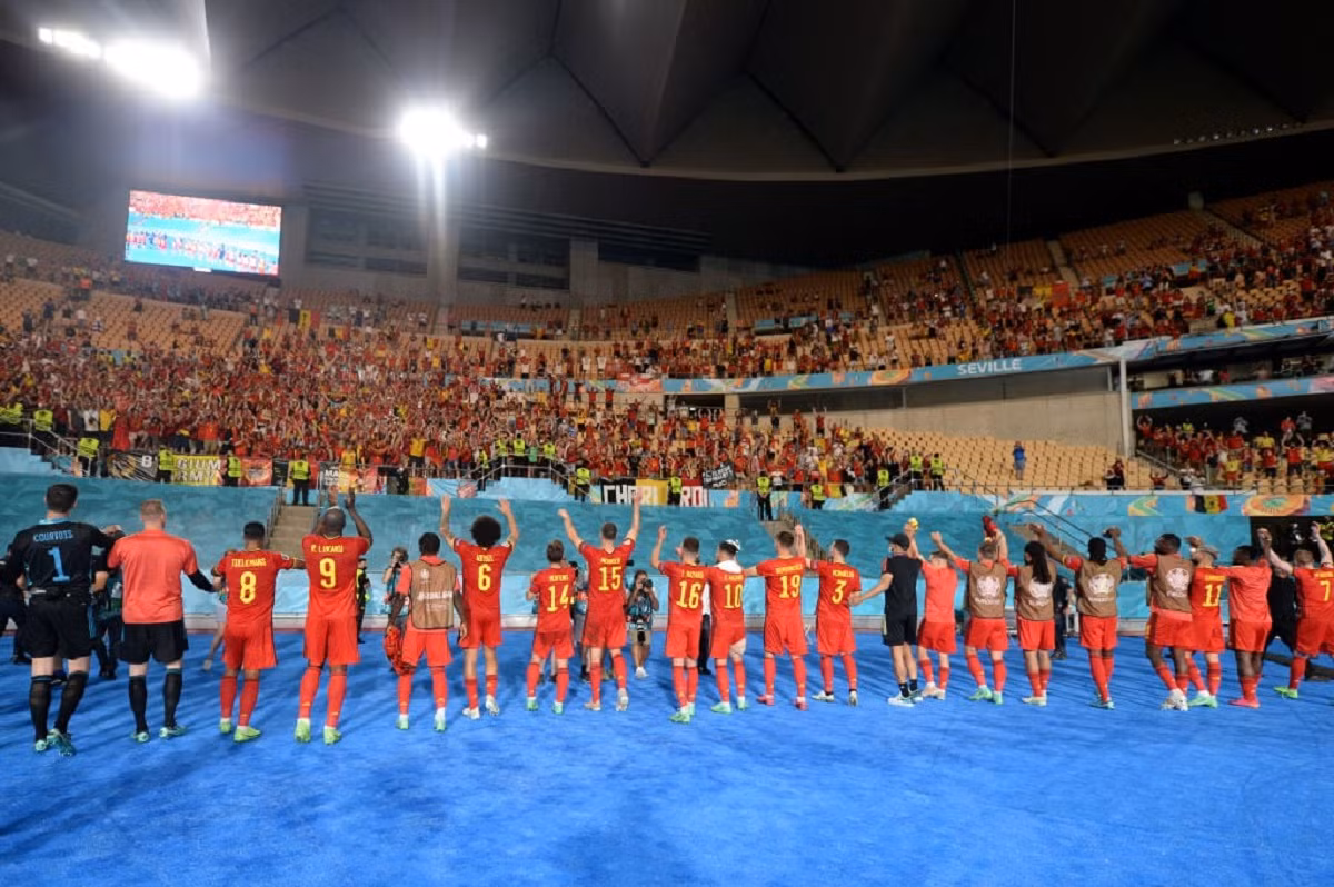 Cận cảnh Bỉ vào tứ kết Euro 2020, Bồ Đào Nha sớm thành cựu vương -0