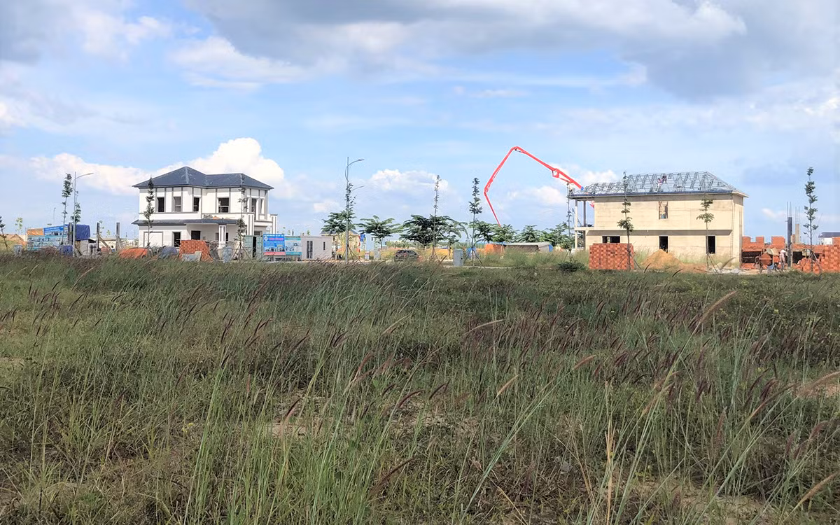 “Cò” đất tung hoành trong khu tái định cư sân bay Long Thành -0