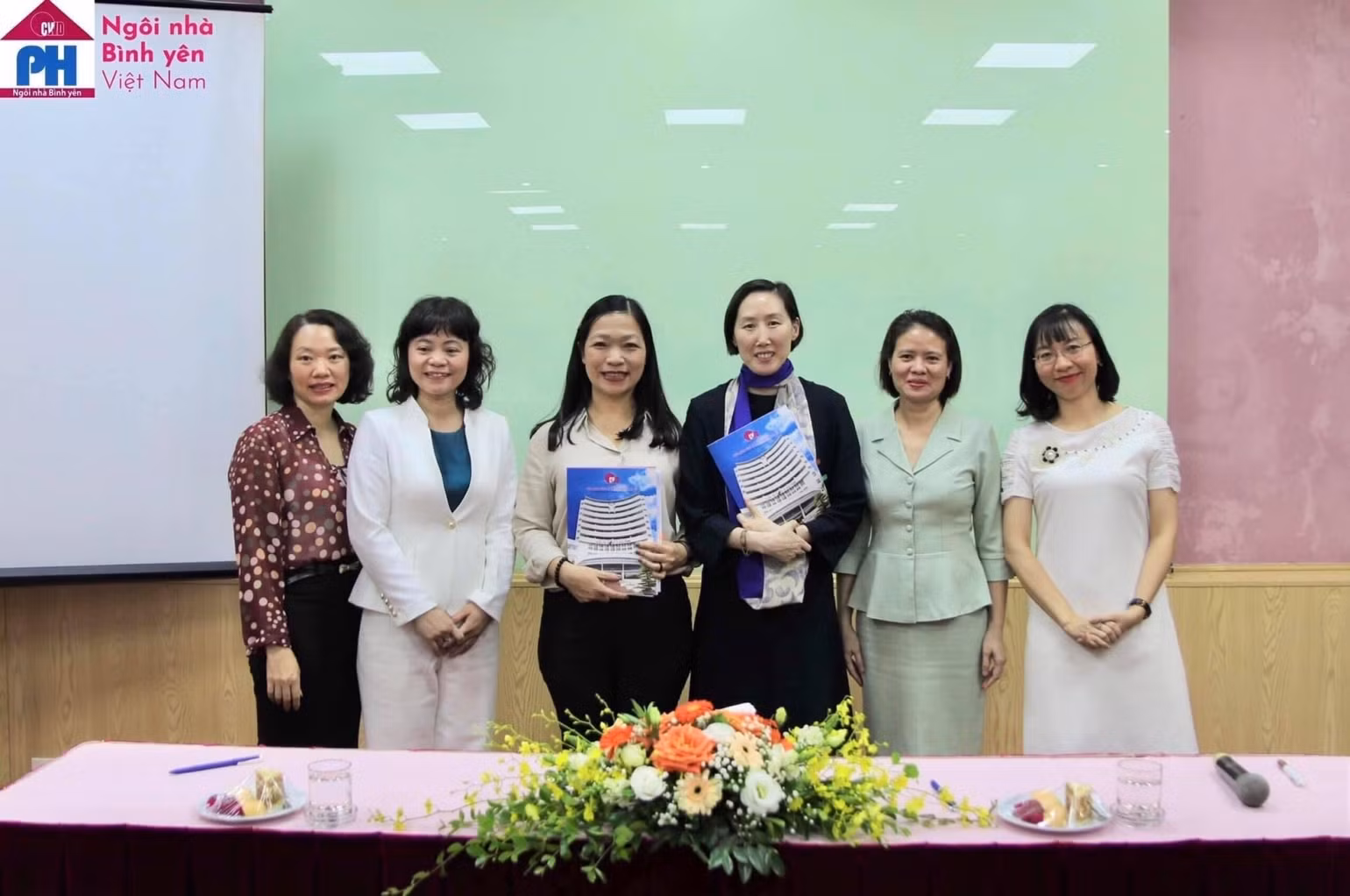 Cần nhân lên nhiều “Ngôi nhà bình yên” -0