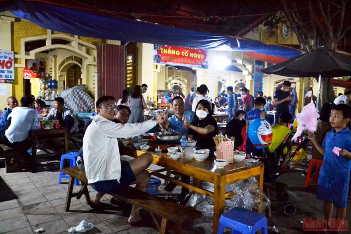 Khai trương Chợ đêm và ẩm thực Bắc Hà -0