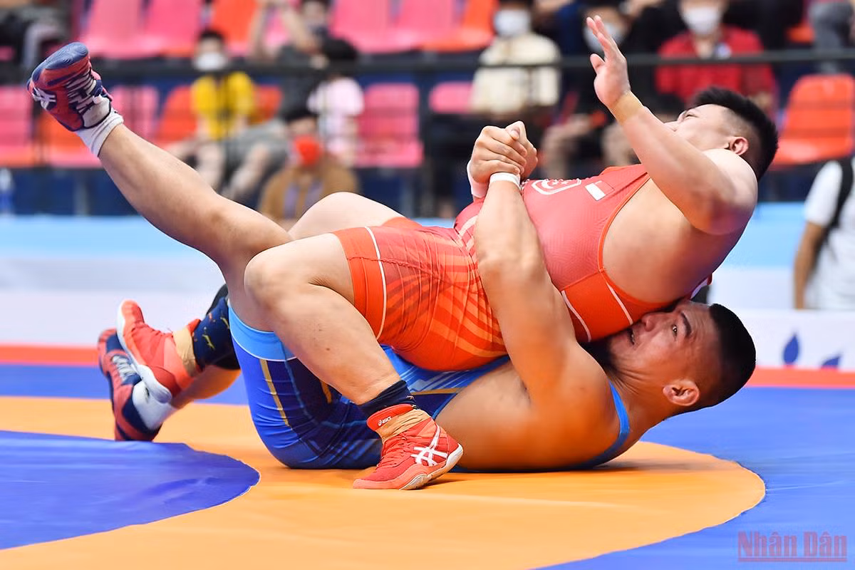 Đội tuyển vật Việt Nam chiến thắng áp đảo tại SEA Games 31 -6