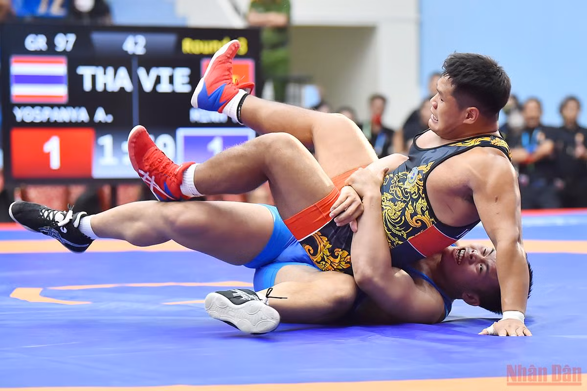 Đội tuyển vật Việt Nam chiến thắng áp đảo tại SEA Games 31 -4