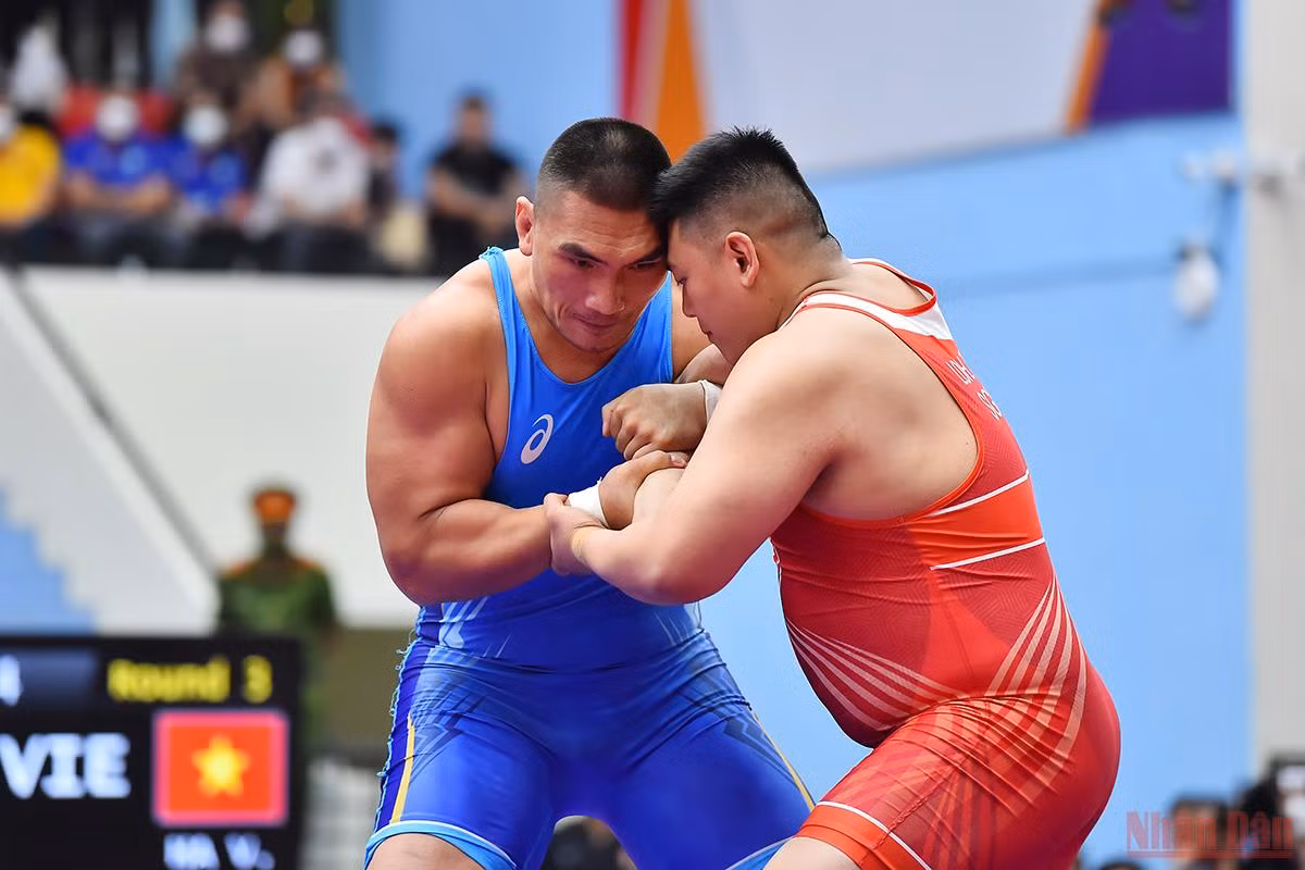 Đội tuyển vật Việt Nam chiến thắng áp đảo tại SEA Games 31 -5