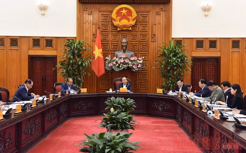 Thường trực Chính phủ họp về việc quy định phí dịch vụ sử dụng cao tốc; di dời các cảng trên sông Sài Gòn -0