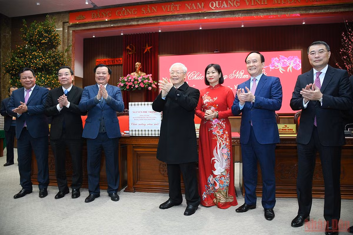 Tổng Bí thư Nguyễn Phú Trọng thăm, chúc Tết Đảng bộ, Chính quyền và nhân dân Thủ đô -0