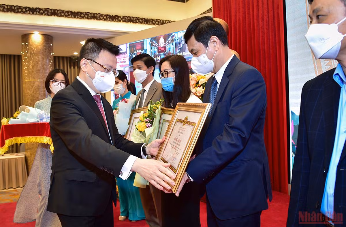 Hội nghị báo chí toàn quốc tổng kết năm 2021, triển khai nhiệm vụ năm 2022. -0