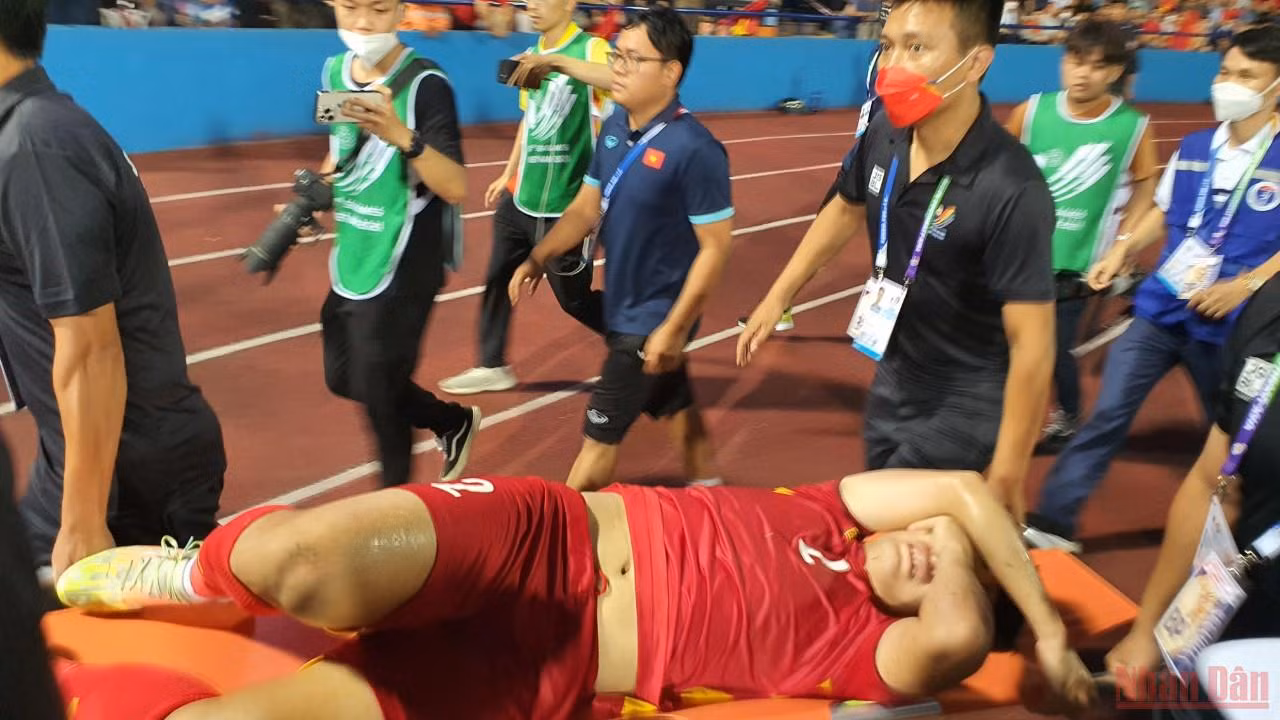 Những pha bóng hấp dẫn trong chiến thắng bán kết đầy cảm xúc của U23 Việt Nam -0